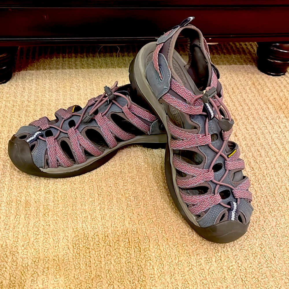 KEEN Whisper sandals